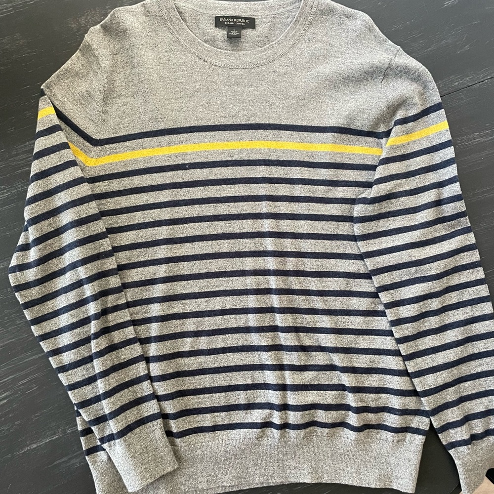 Mens Banana Republic Grey Stripped Sweater, size large